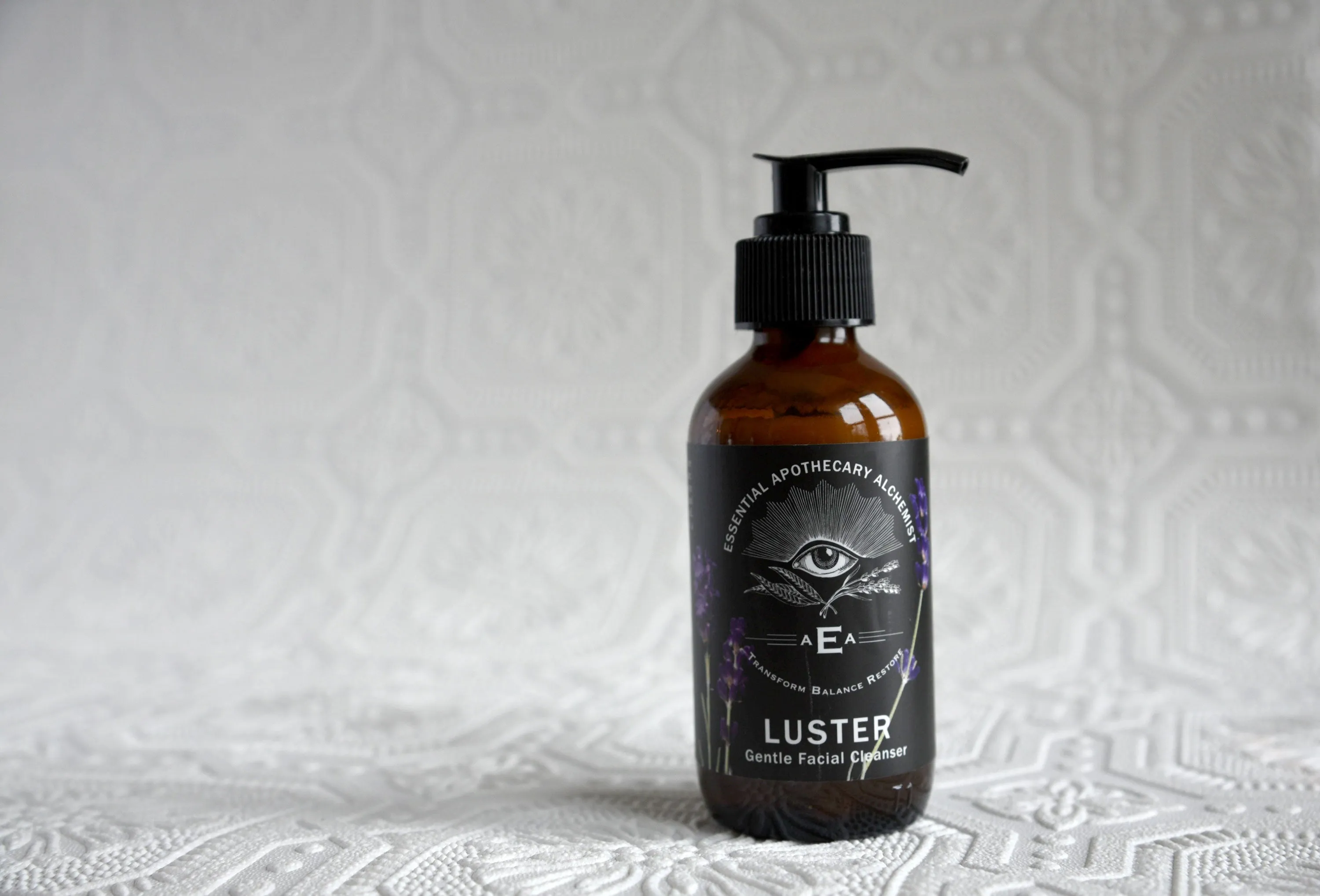 LUSTER : Facial Cleanser